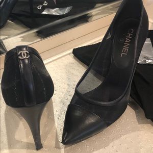 Chanel navy blue shoes